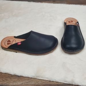 Duckfeet Original Danish Slip On Clogs
